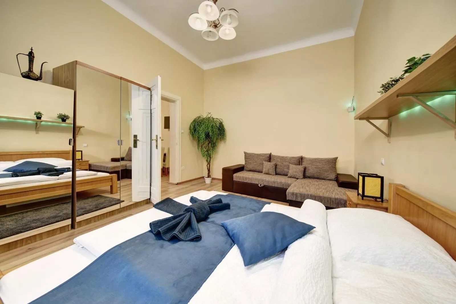 Fashion Street Loft Apartment Budapest